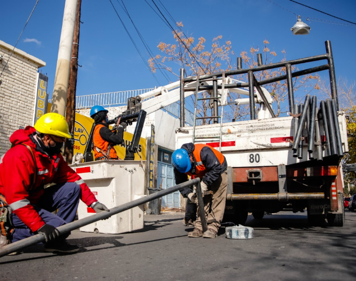 Capital: la calle Santiago del Estero tendrá nueva iluminación