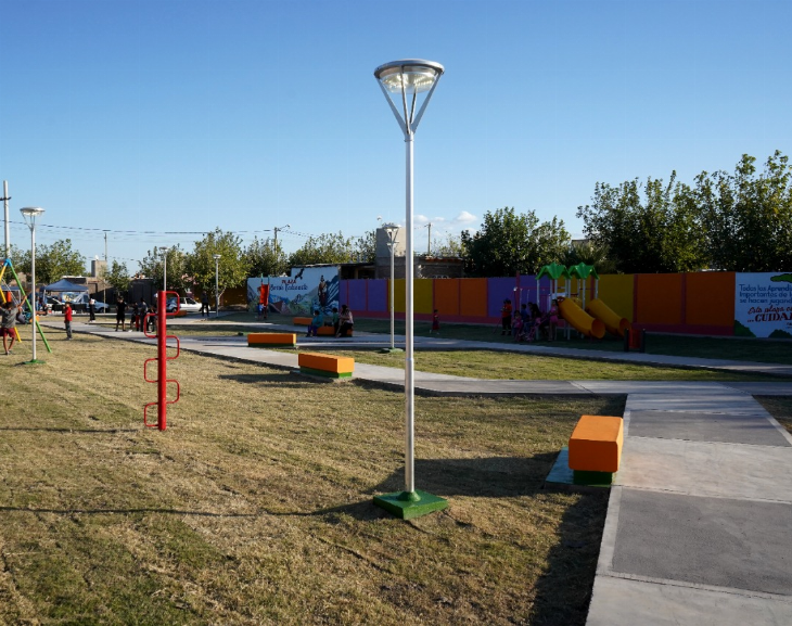 El Barrio Talacasto inauguró su plaza y va por obras de saneamiento