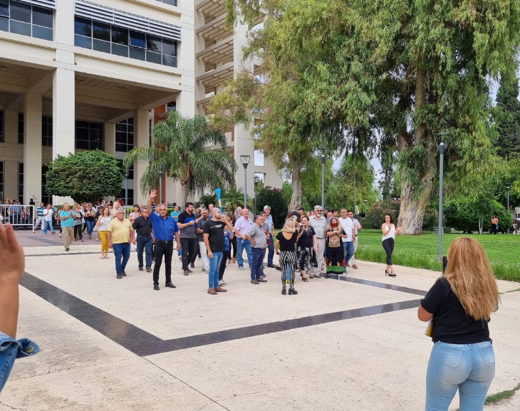 Autoconvocados elaboró una nueva propuesta antes de continuar con los paros