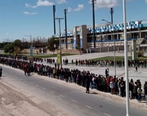 Locura por Boca en San Juan: sólo quedan plateas