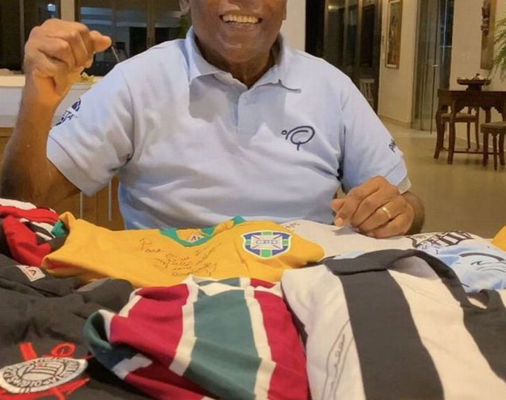 Pelé está internado en terapia intensiva por una caída a sus 80 años