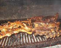 Comían un asado familiar y una mujer murió en la cena