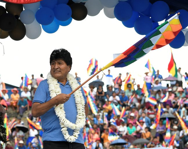 Evo Morales fue declarado persona no grata por el Congreso de Perú