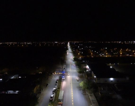 La avenida Uñac con doble iluminación 