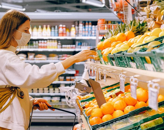 En medio de la tensión con alimenticias, el Gobierno convoca a los empresarios