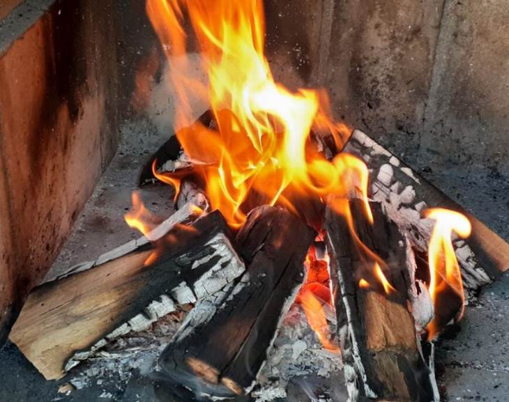 Una mujer y cuatro niños intoxicados con monóxido de carbono