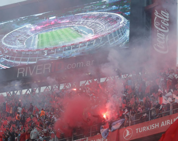 River Plate suspendió por seis meses a 1048 hinchas que intentaron ingresar al Superclásico sin estar habilitados