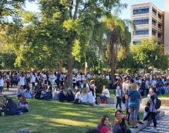 Educación presiona con no liquidar sueldos si no se informa de los docentes que paran
