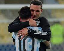Nominaron a Scaloni a mejor técnico y a Messi a mejor jugador del mundo