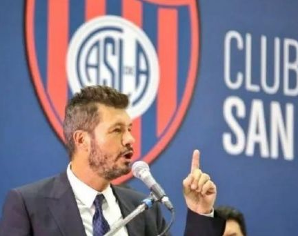 Marcelo Tinelli renunció a la presidencia de San Lorenzo