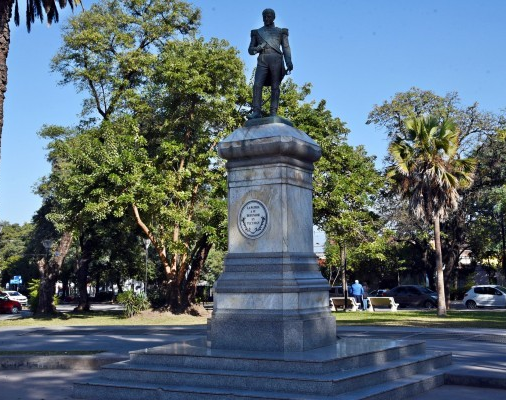 Cómo funcionan los servicios en San Juan en el Día de la Bandera