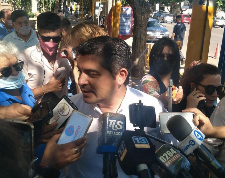 Marcelo Orrego concurrió a las urnas: "Veremos cómo reacciona el Gobierno mañana"