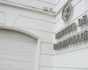 Detuvieron al hombre que le tiró ácido al traumatólogo 