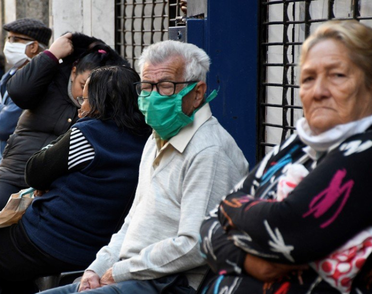 Los jubilados cobrarán un bono de $5000 en agosto