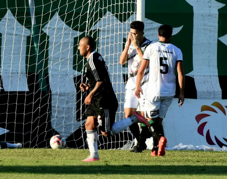 San Martín cayó ante Riestra y sumó una nueva derrota en su propia cancha