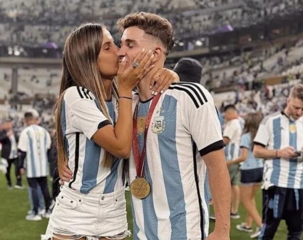 ¿Separados? Las señales que indican que Julián Álvarez habría terminado su relación con Emilia Ferrero, su polémica novia