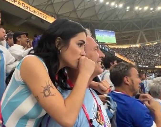 El hincha argentino acusado de acoso le escribió a Lali Espósito: "La estoy pasando muy mal"