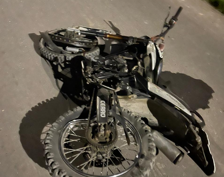Tragedia en Capital: chocó con una pilastra y murió