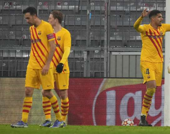 El Barcelona sufrió una dura goleada ante el Bayern Múnich y quedó eliminado en la fase de grupos de la Champions por primera vez en 20 años