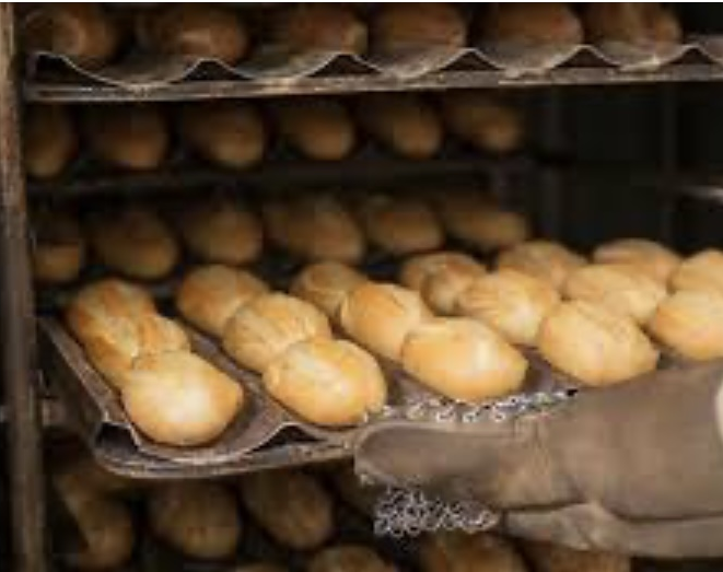 Todo sube: el precio del pan alcanza los $750 en San Juan