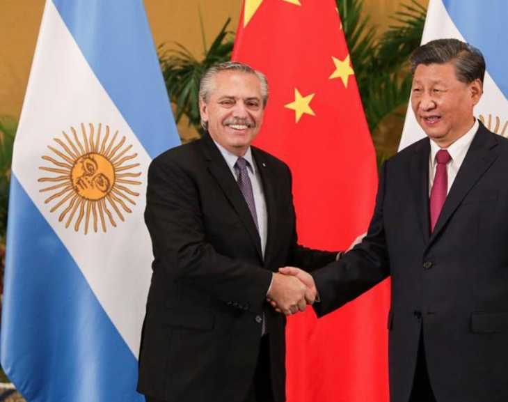 Alberto Fernández se reunió con Xi Jinping en la cumbre del G20 tras una gastritis