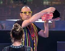 El mago español Arsenio Puro, semifinalista de "Got Talent", murió en pleno show