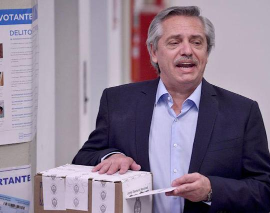 Arrancó el comicio con el voto del Presidente: "es un día valioso e importante"