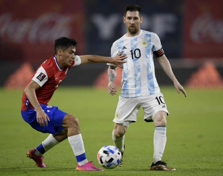 Eliminatorias: Argentina no resistió y empató con Chile 1 a 1