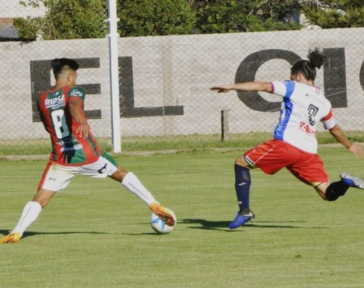 Peñarol consiguió un triunfo en Buenos Aires y suma puntos 