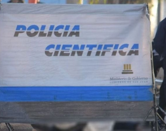 Un hombre falleció luego de ser embestido por un auto