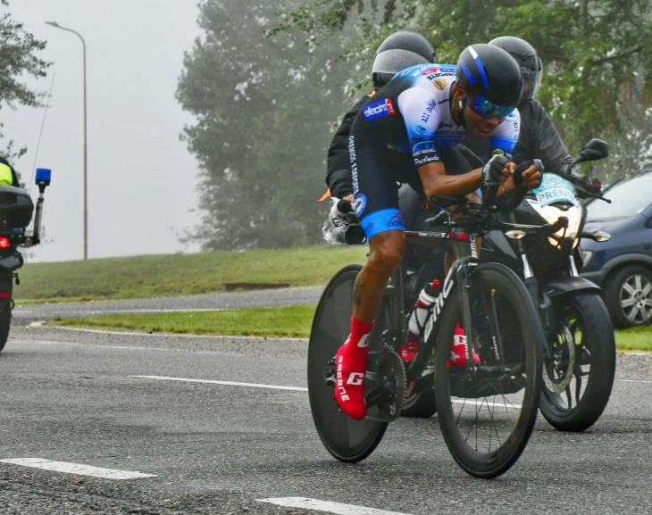 Un ciclista de un equipo sanjuanino es el nuevo líder de la Vuelta a San Luis 