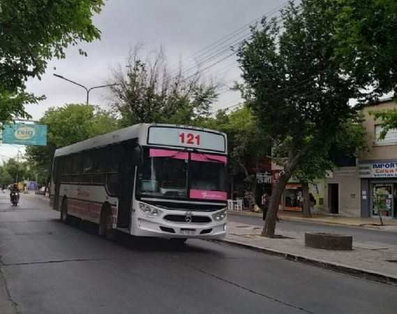 Boleto de colectivo: avanzan en definir el aumento en San Juan