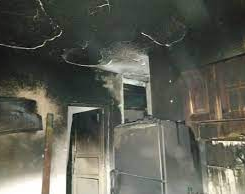 Se incendió su casa y culpa a su ex de haber provocado el incendio 