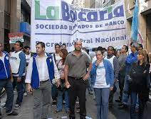 ¡Yo también quiero! Los bancarios recibirán un bono de $100.000