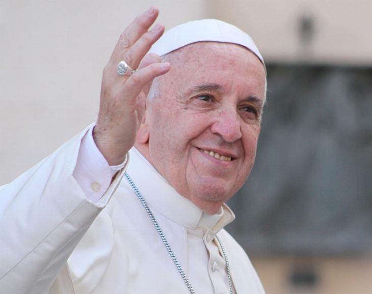 Internaron al Papa Francisco para un control médico 