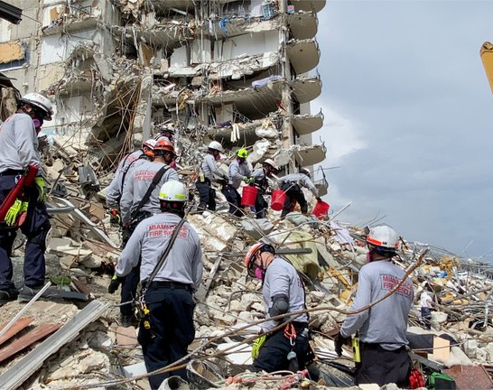 Tercer día de rescate del derrumbe en Miami: 9 argentinos desaparecidos