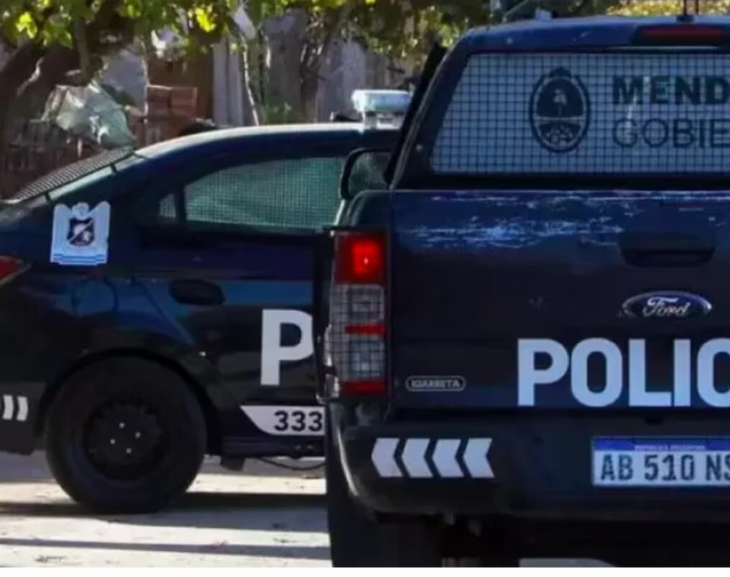 Un hombre discutió con su hermano, lo acusó de haberle robado y lo mató a balazos