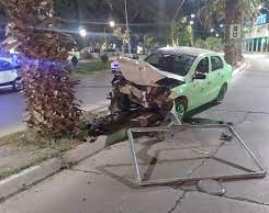 Se quedó dormido e impactó contra un Boulevard 
