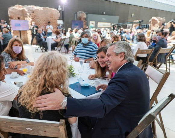 Alberto Fernández anunció monto y fecha del bono de fin de año para jubilados de ANSES