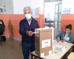 Votó Walberto Allende: "La concurrencia va a ser importante"