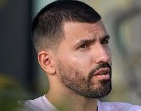 Sergio Agüero dijo que hay que dolarizar la economía argentina y Javier Milei lo festejó