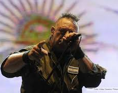 Polémica en redes sociales porque Ricardo Iorio cantaría el himno en Argentina - Bolivia