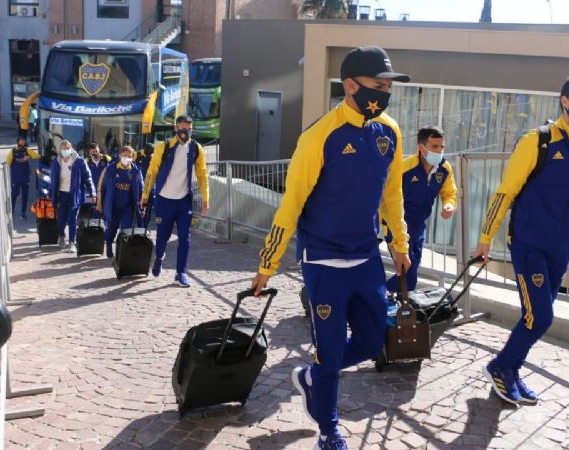En burbuja y contexto de aislamiento, llegó el plantel de Boca