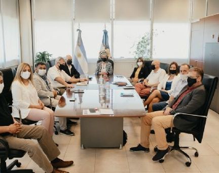 Paritaria docente: aumento del 40% en cuatro tramos fue el ofrecimiento del gobierno