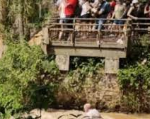 Continúa la búsqueda desesperada del turista que cayó en las Cataratas del Iguazú