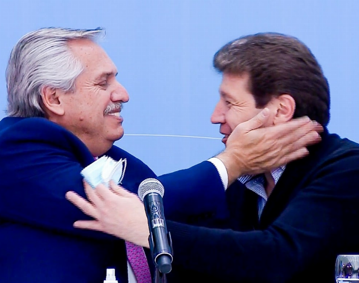El gobernador de Tierra del Fuego "contuvo" a 4000 militantes con plantas permanentes