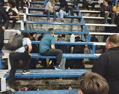 Un nene cayó de la tribuna cuando miraba un partido de Hockey