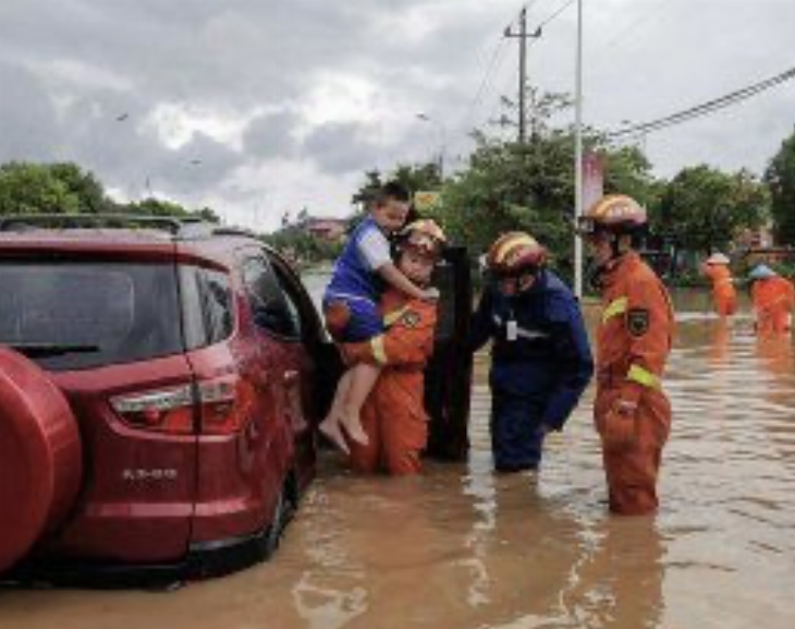 Alerta roja por tifón: el norte de China se prepara para la llegada de Doksuri