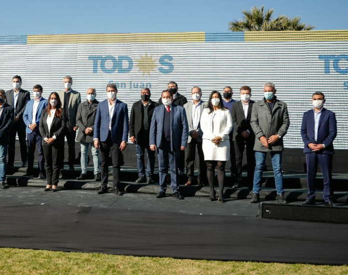 El futuro llegó: Arrancó el año mas determinante de Todos