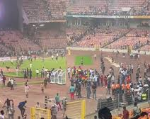 Nigeria se quedó afuera del mundial y sus hinchas quisieron matar a los jugadores
